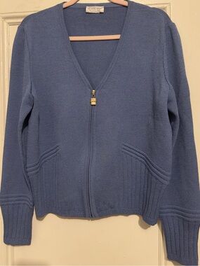 St John Sport Blue Zip-Front V-Neck Cardigan Sweater. Size Large. Like New.